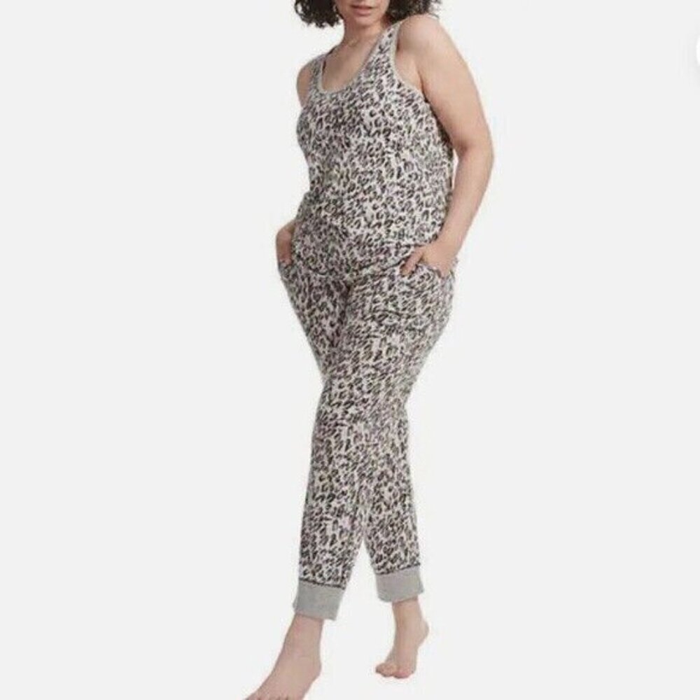 Karen Neuburger Cheetah PJ Set Tank Top And Joggers Lounge Relax Soft Modest L